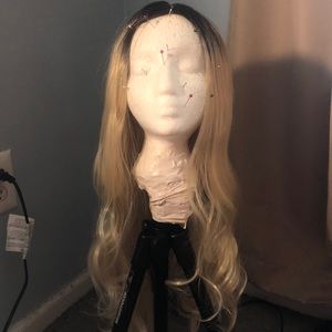 2 WIGS NEVER WORN!!! Pink and Blonde